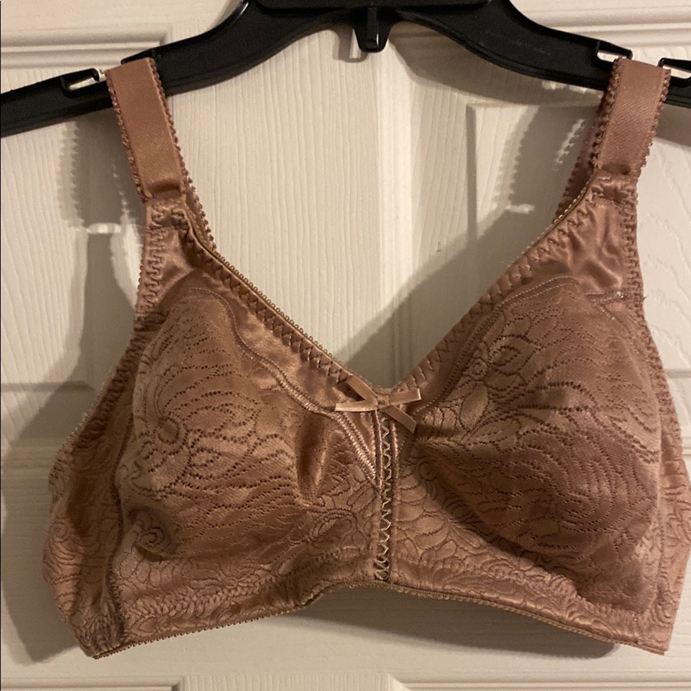 Elegant Lace Women's Bra in Brown